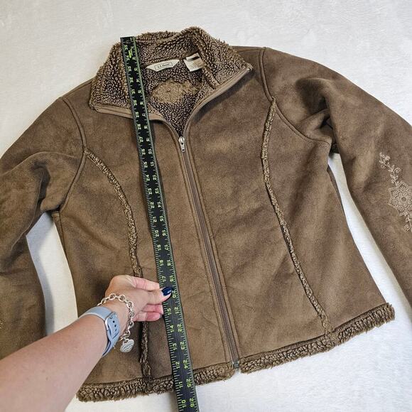 LL Bean Vintage SzM faux suede brown Y2K Floral Embroidered on sleeves n back. - Picture 5 of 16